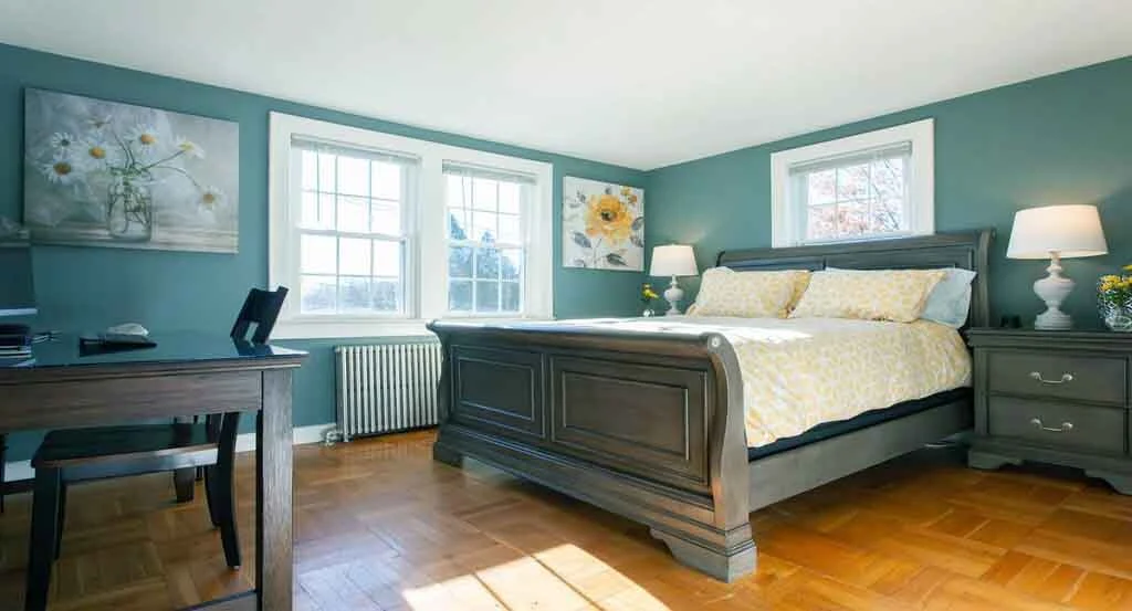 3 beds flats on installments Lahore